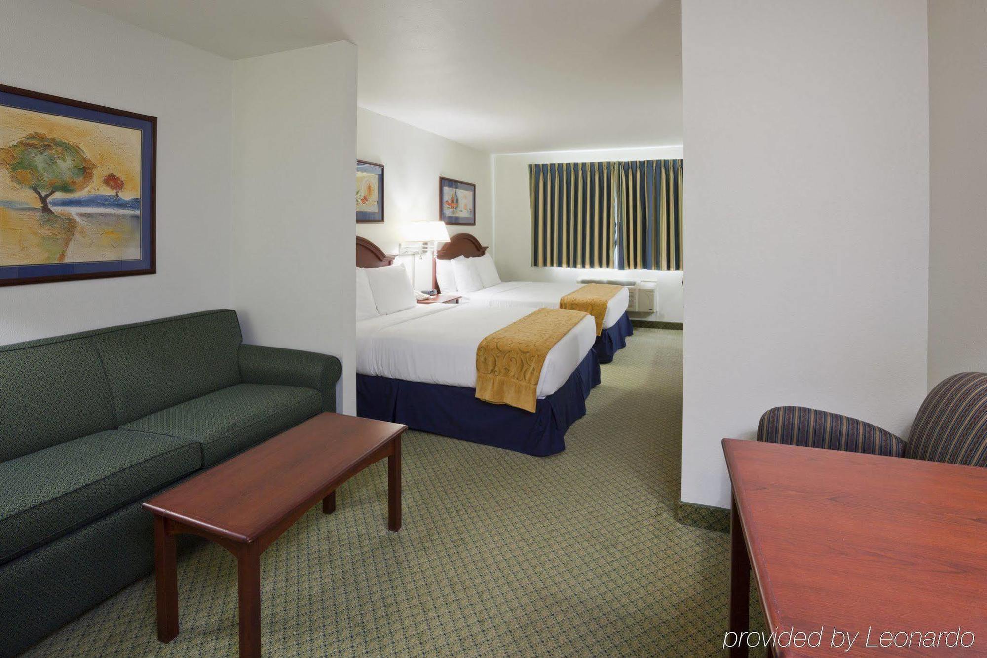 Crossings By Grandstay Inn & Suites Becker Bagian luar foto